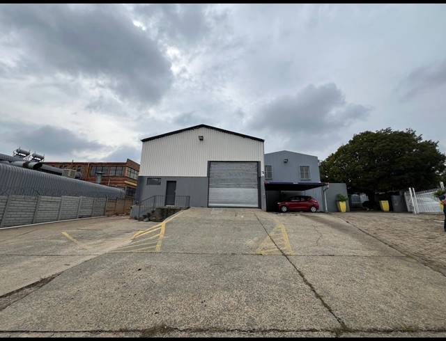 1,003M² WAREHOUSE TO LET IN STRIJDOMPARK